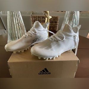Adidas Boys white size 5 cleats